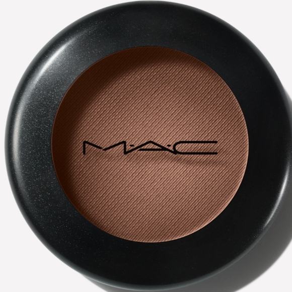 MAC COSMETICS MATTE EYESHADOW IN ESPRESSO. - Picture 6 of 16